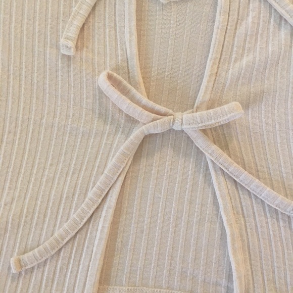 Kimchi Blue Crop Top - Picture 4 of 8